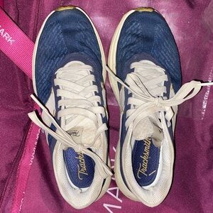 Tracksmith Eliot Runner Women's Navy Sneakers